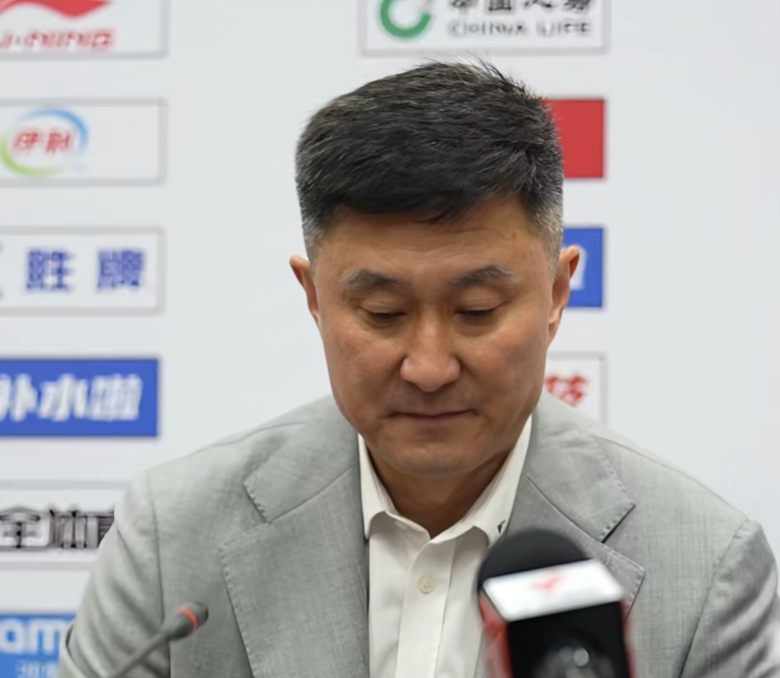 开云直播-输上海发布会！杜锋批上半场满意下半场，直指遗憾，寄语提升完善